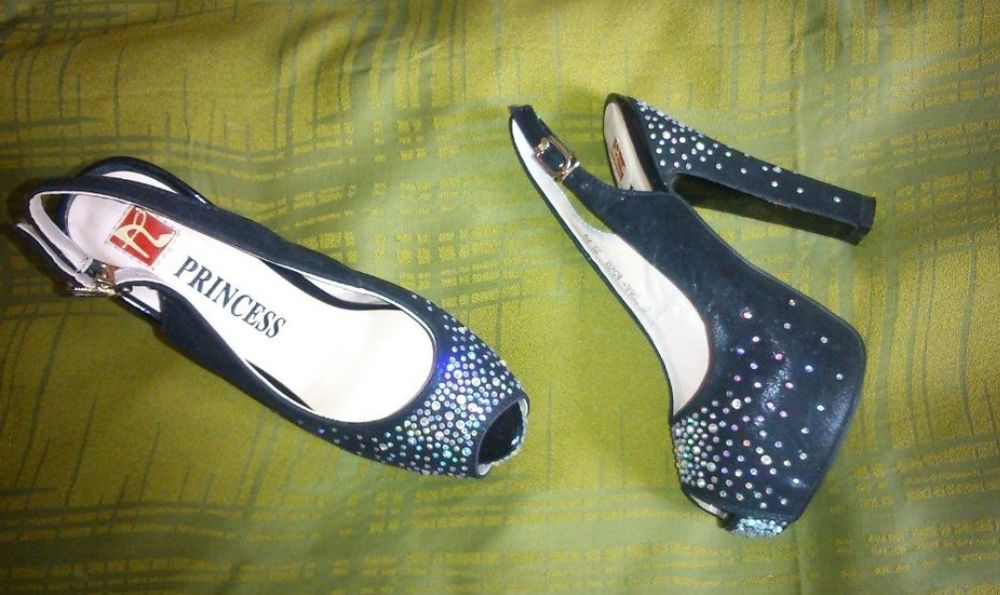 Шкільний випускний