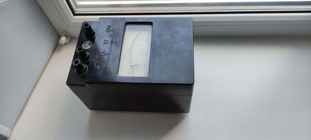 Мегаоомметр М4100/1