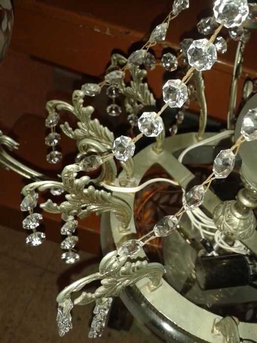 Lustre com 4 chaminés antigo e muito bonito