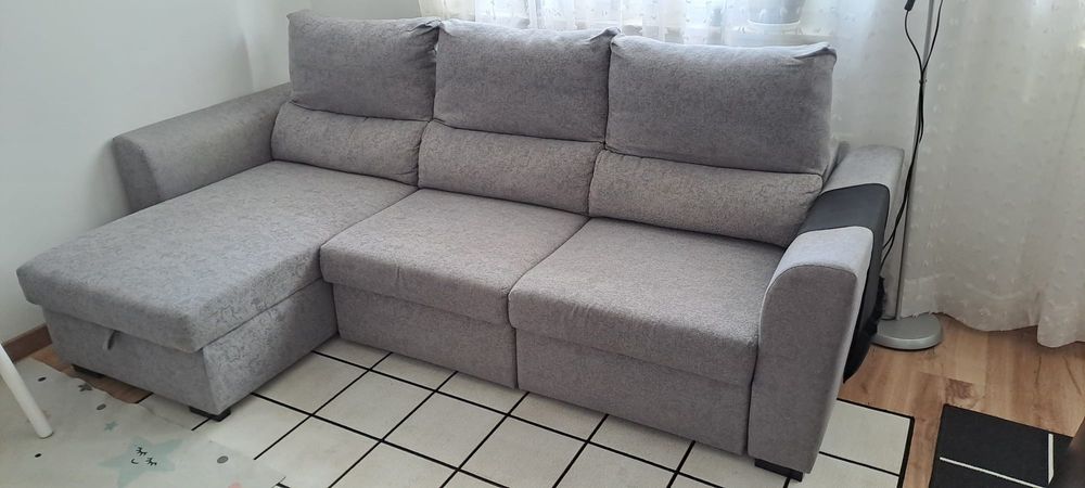 Sofá com chaise longue