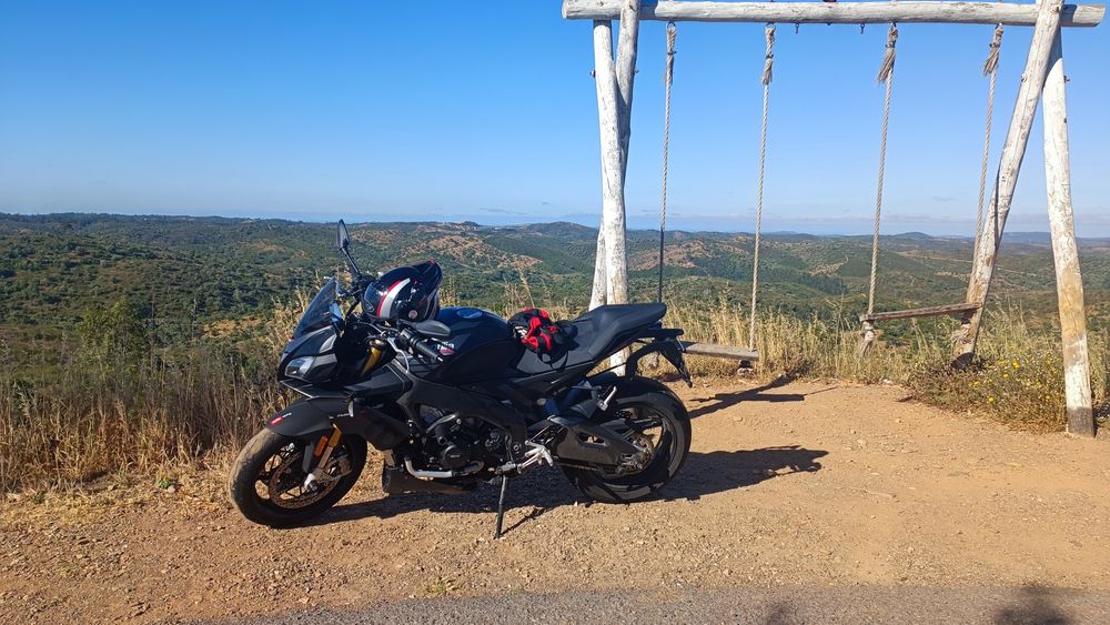 Aprilia tuono v4rr 2021