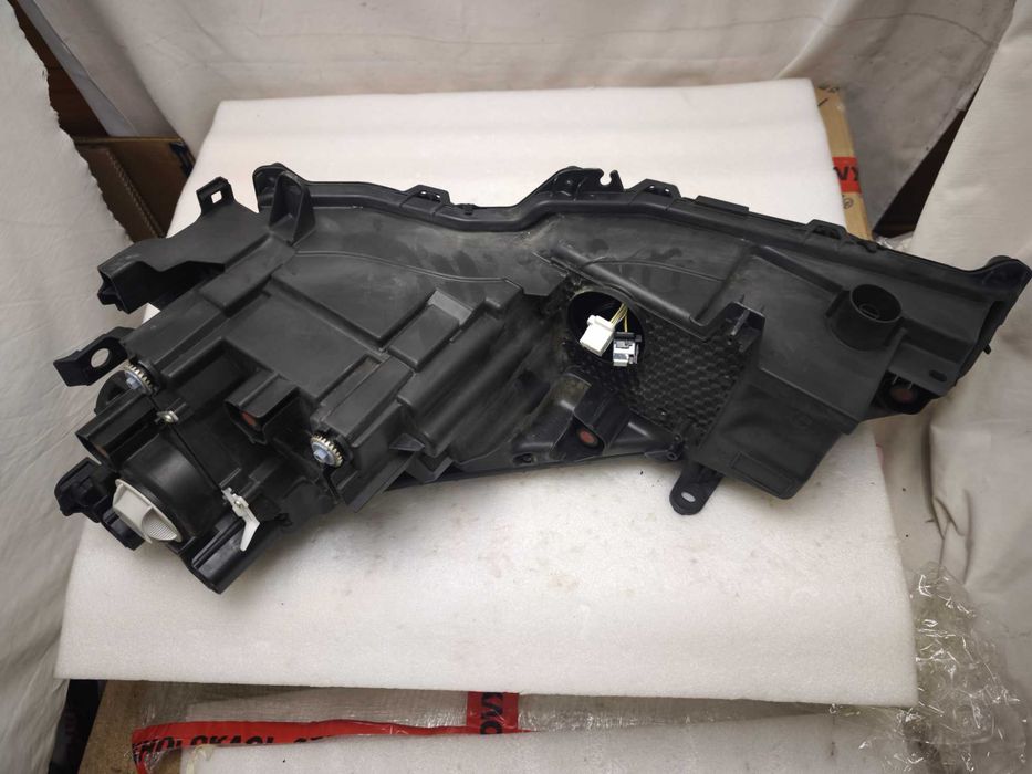 Фара Lexus RZ 2023 LED  8118546110 8114546110
