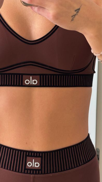 Комплект Alo Yoga Airlift (ОРИГІНАЛ) топ і легінси brownstone