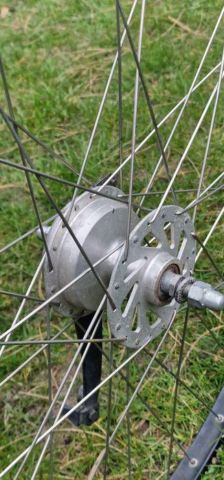 Obręcz felga  aluminiowa przód tył Alesa
