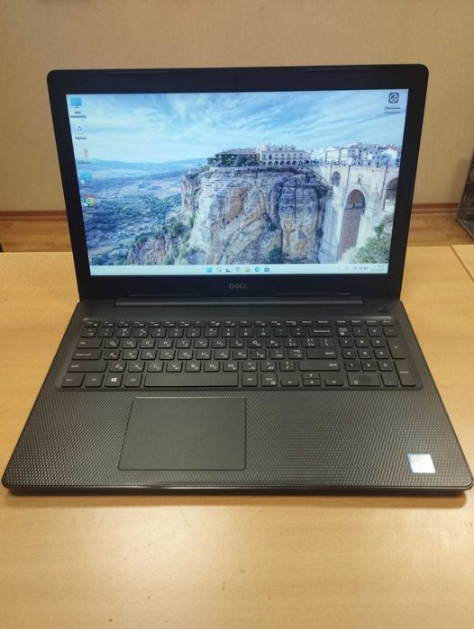 Dell Inspiron 15 3583 i5-8265 3.9/8ГБ DDR4/SSD M2 NVMe 256Гб/тачскрин
