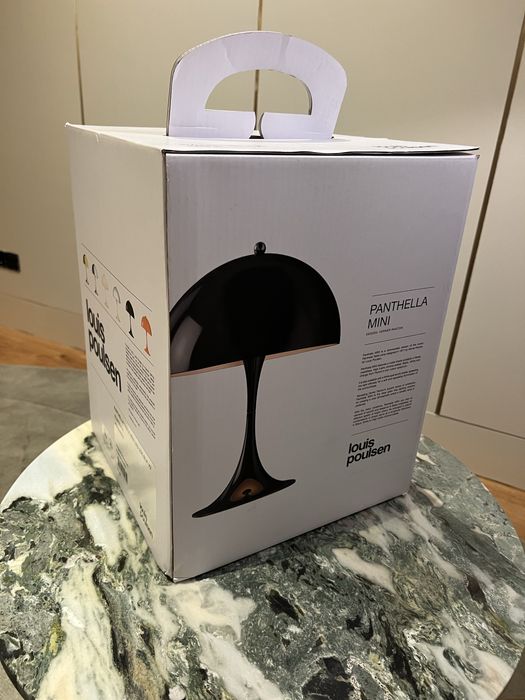 Louis Poulsen Candeeiro de mesa Panthella 250 Preto