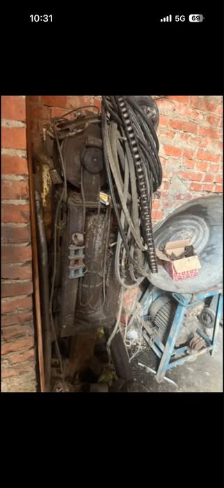 Ładowacz obornika elektryczny stacjonarny