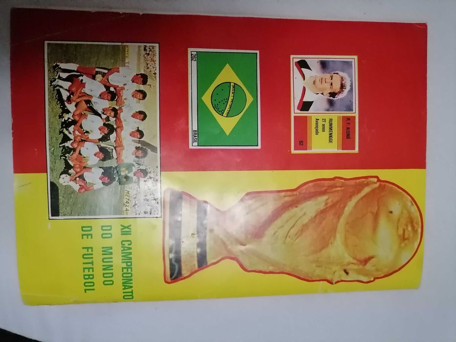 Caderneta Cromos XXII Campeonato do Mundo de Futebol 1982 c/MARADONA Sorcácius