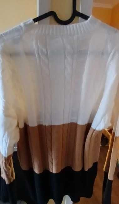 Camisola nova branca e creme