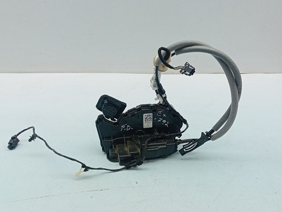 Fechadura / fecho porta frente direito VOLKSWAGEN Tiguan (AD1, AX1)