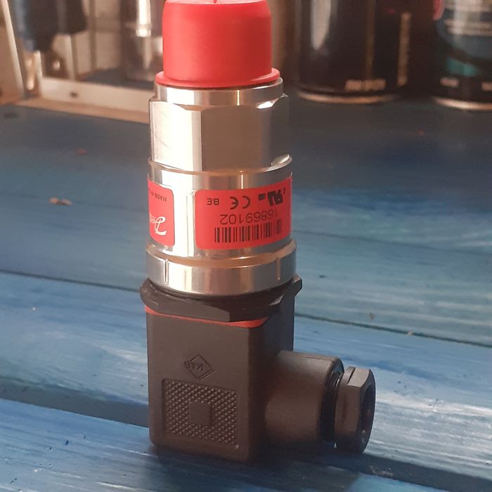 Датчик тиску danfoss mbs 3000