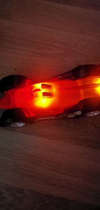 Auto Hot Wheels duże