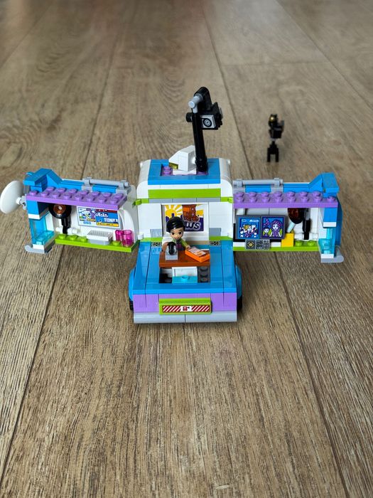 Lego 41749 Reporterska furgonetka