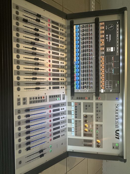 Mikser Soundcraft Vi 1