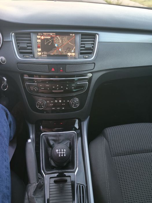 Vendo Peugeot 508 caixa manual impecável