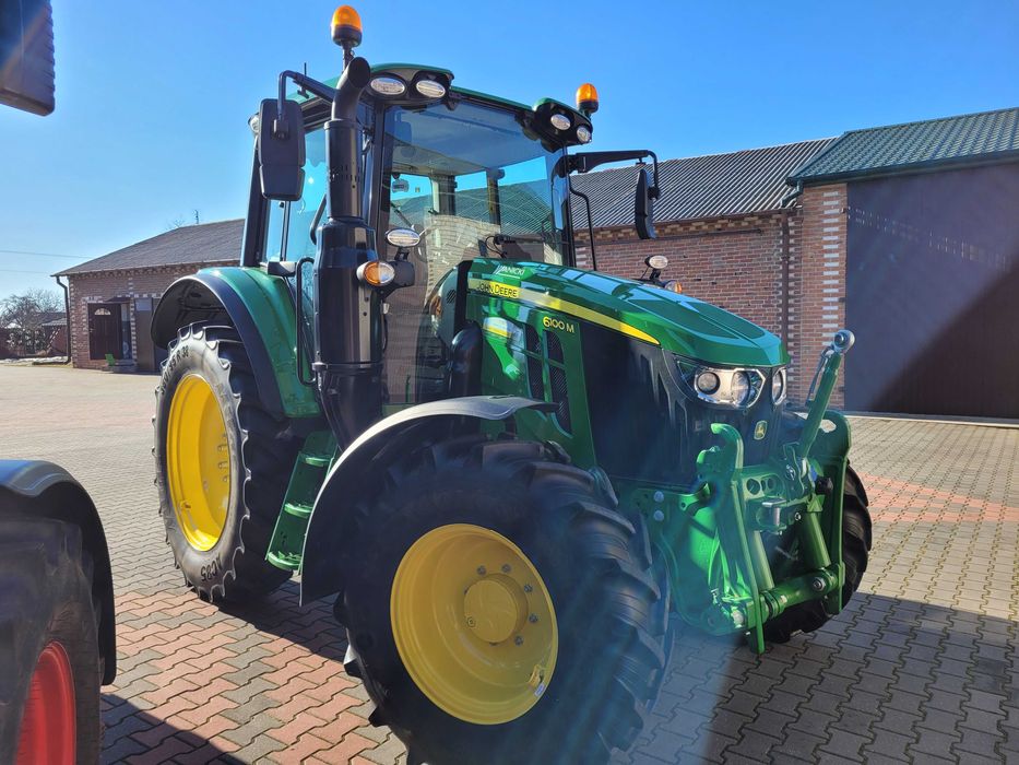 John Deere 6100M 125 KM SKÓRY LEDY ECOSHIFT ostatni bez DPFU FENDT 312