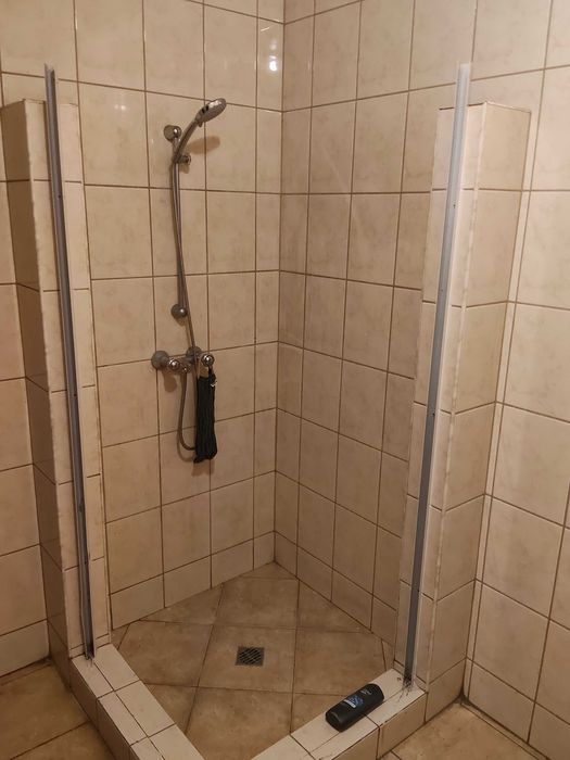 Noclegi  /Kwatery  dla pracowników-Żórawina