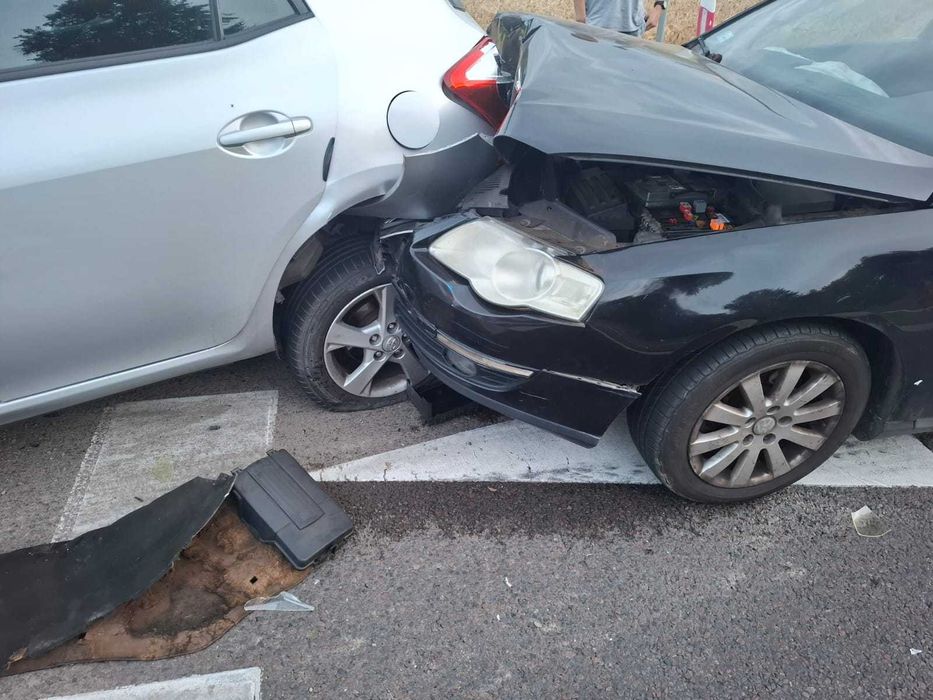 Uszkodzona Toyota Auris 1.6