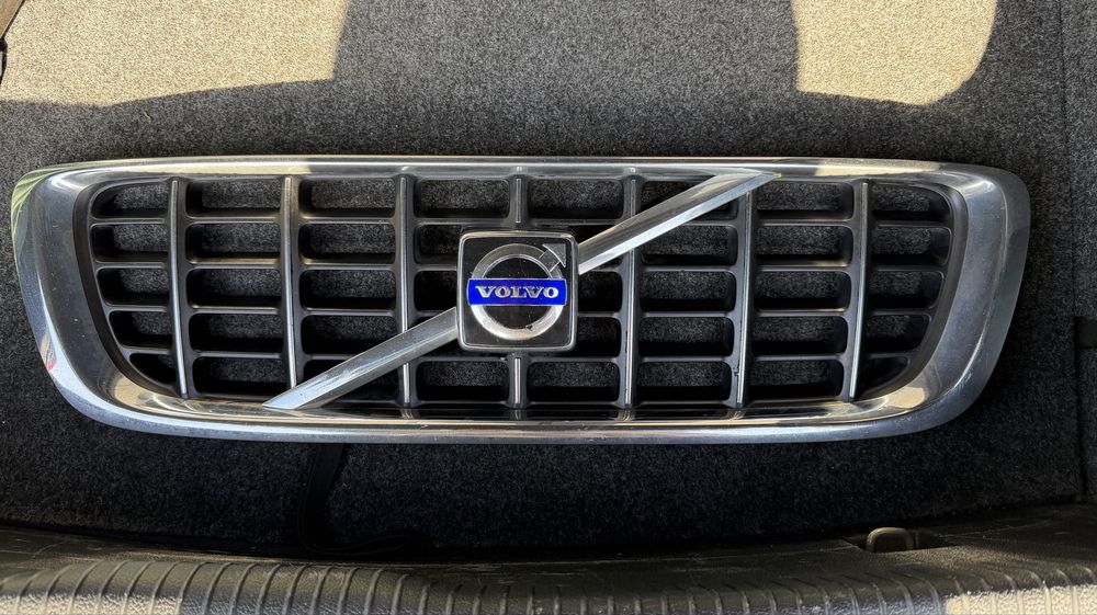 Oryginalny grill atrapa chłodnicy Volvo V70 III S80 II