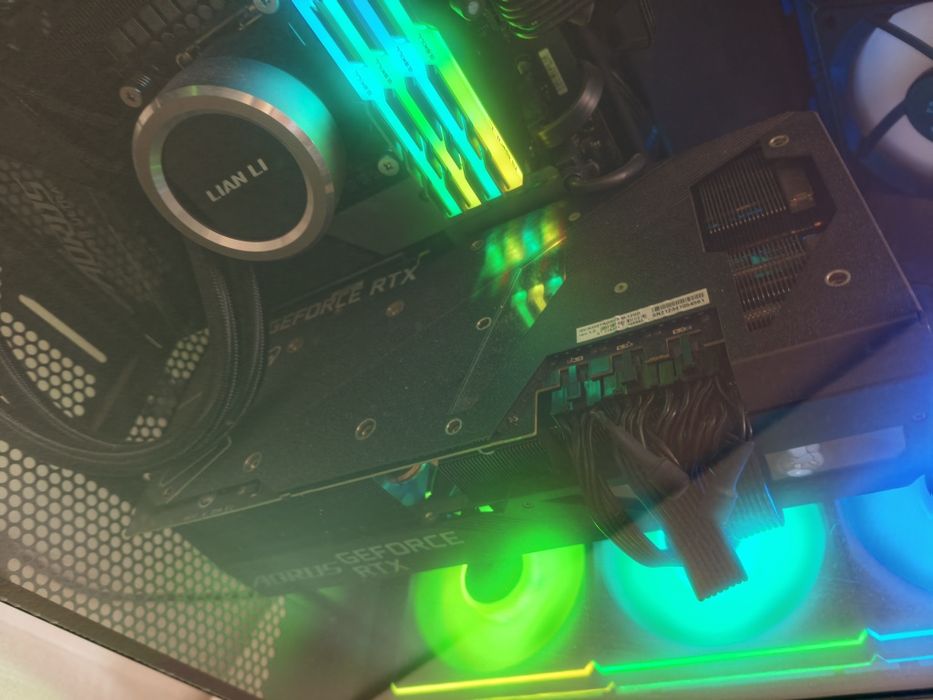 Torre gaming RZXT