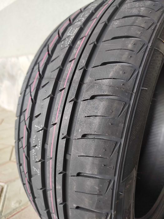 Шини 255/50R19	Sonix	UHP 08	107V XL | нові літні 4шт