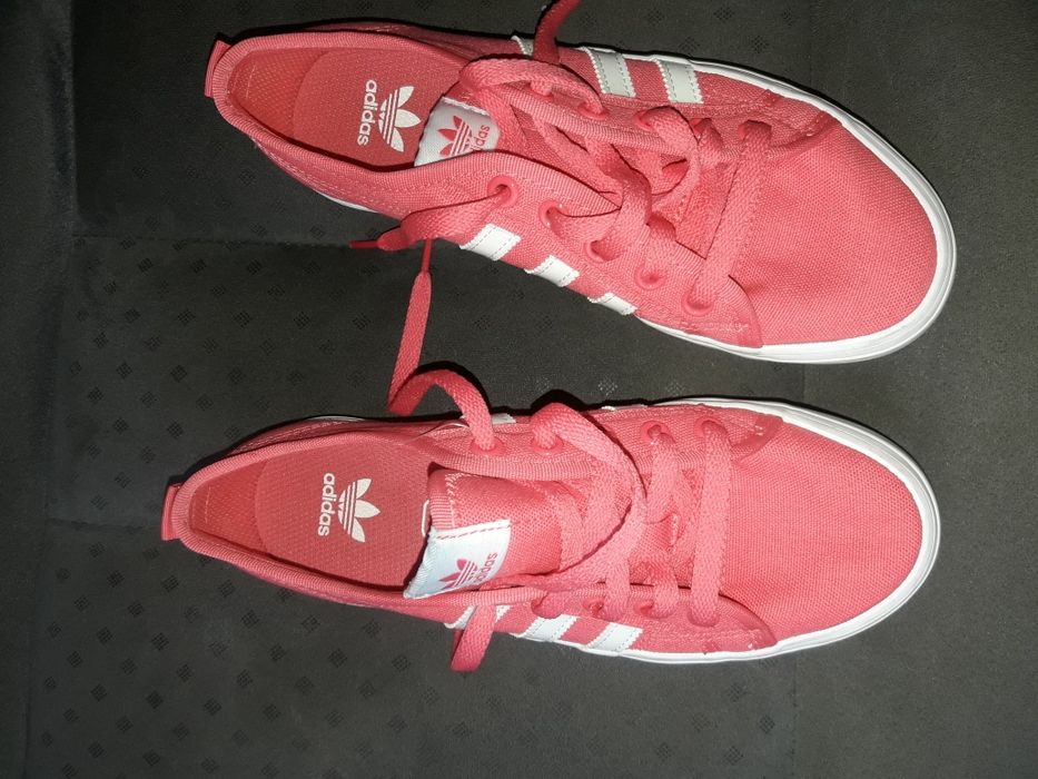 Кроссовки adidas Nizza
