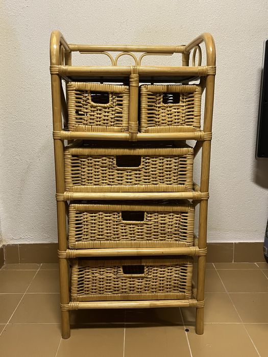 Comoda em palhinha/bambu