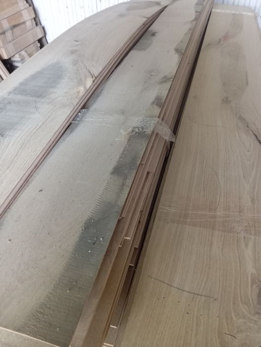 Lamele dębowe różne.