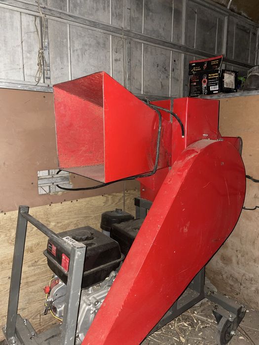 Дробилка измельчитель для веток , аренда , спил обрезка деревьев