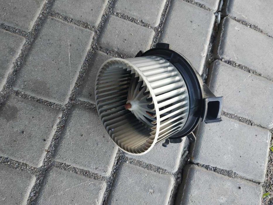 Вентилятор,моторчик пічки 906 спринтер крафтер резистор