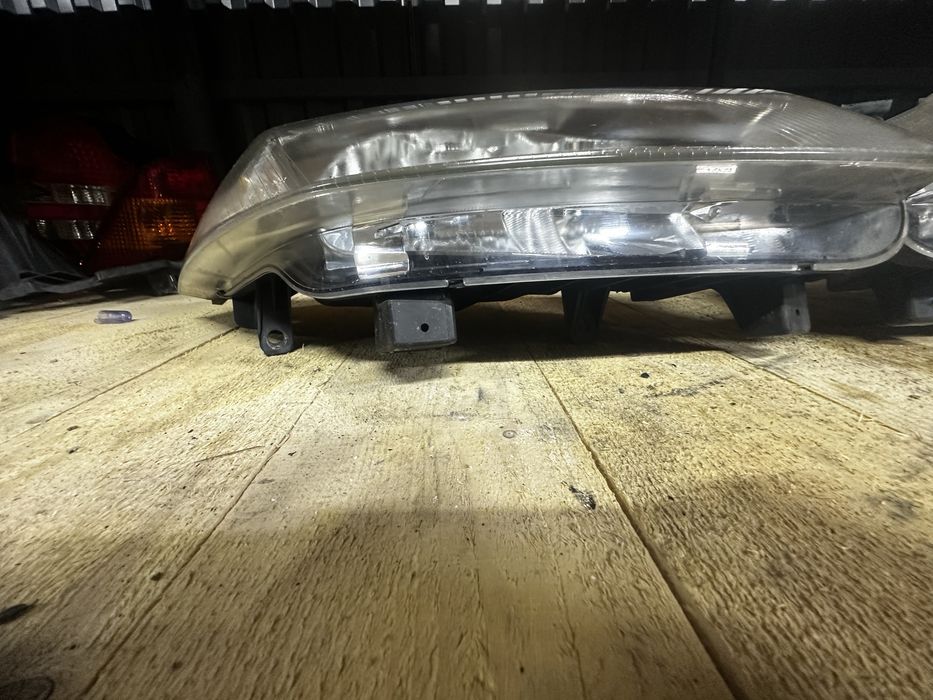 Фари передні оптика renault megan 2 рено меган 2