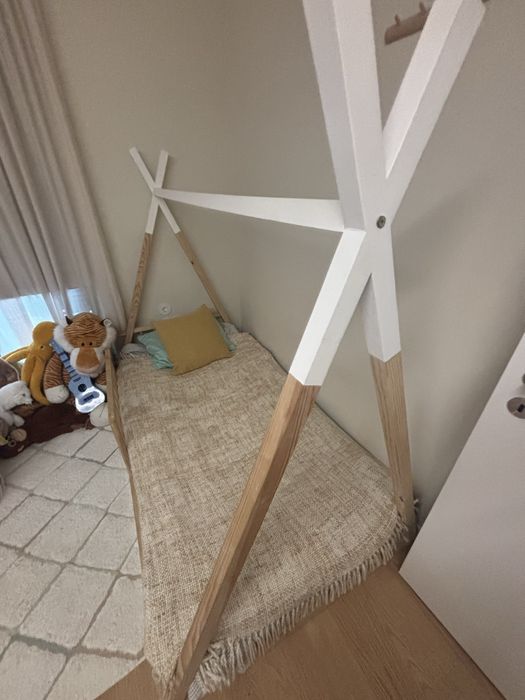 Uma cama para crianças Puro Amor