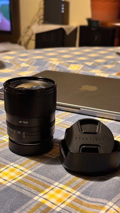Objetiva Sony FE TTartisan 75mm F/2