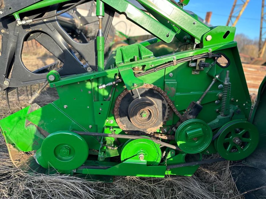Жниварка John Deer 625f