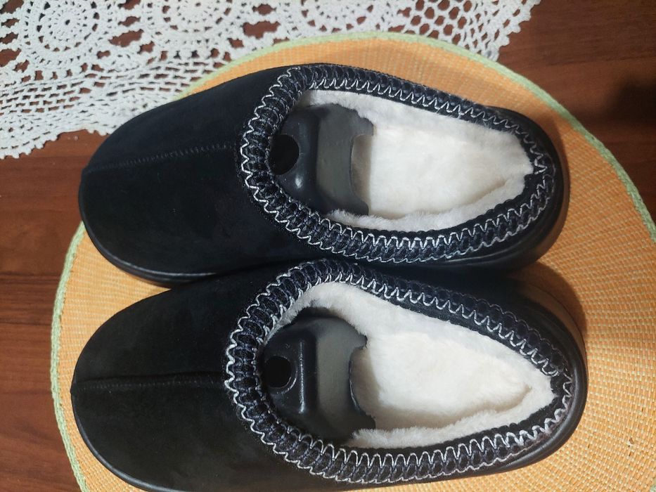 Nowe super ciepłe kapcie r 39,długość wewnątrz 24,5-25cm,gruba podeszw