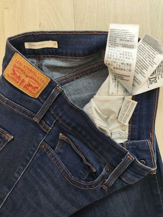 Джинсы женские скини Levis 26-27 р.