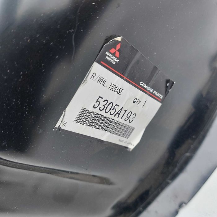 Nadkole wewnętrzne Mitsubishi Pajero nowe oryginał