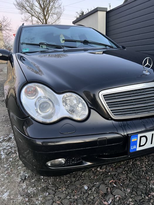 Mersedes-Benz C220