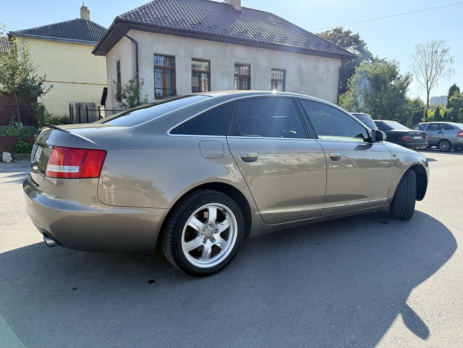 Audi A6 C6.