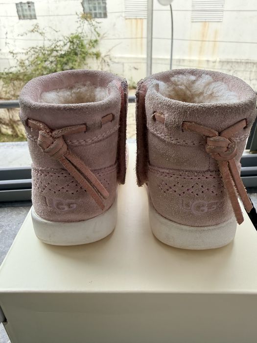 Botas UGG tamanho 18