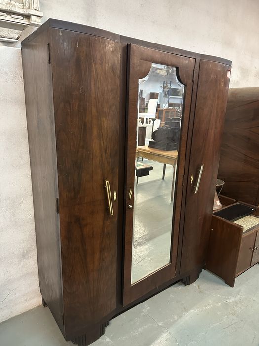 Roupeiro Antigo Deco