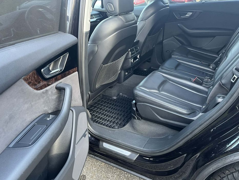 Audi Q7 quattro s-line, 3.0 tdi - vat 23%, cena netto