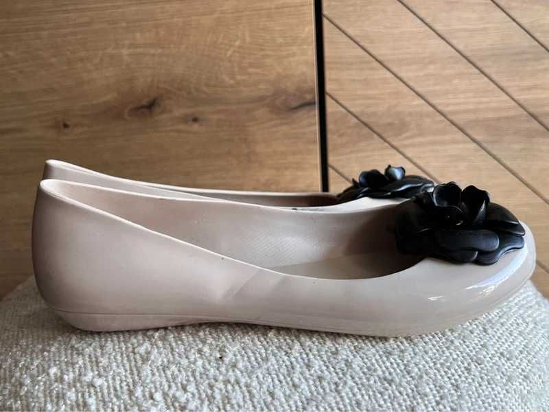 Mel by Melissa pudrowe balerinki rozmiar 38