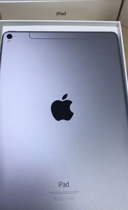 Apple iPad Pro 9.7" 128GB cinza Wi-Fi 4G celular excelente estado