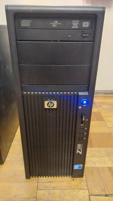 Робоча станція HP Z200