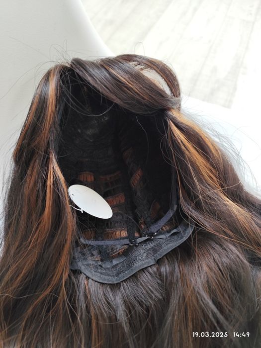 Peruka długa gęsta premium WIG brąz refleksy pasemka z grzywką grzywka