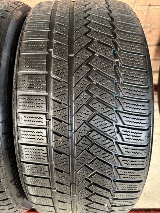 Пара зимових шин 225/35R18 Continental