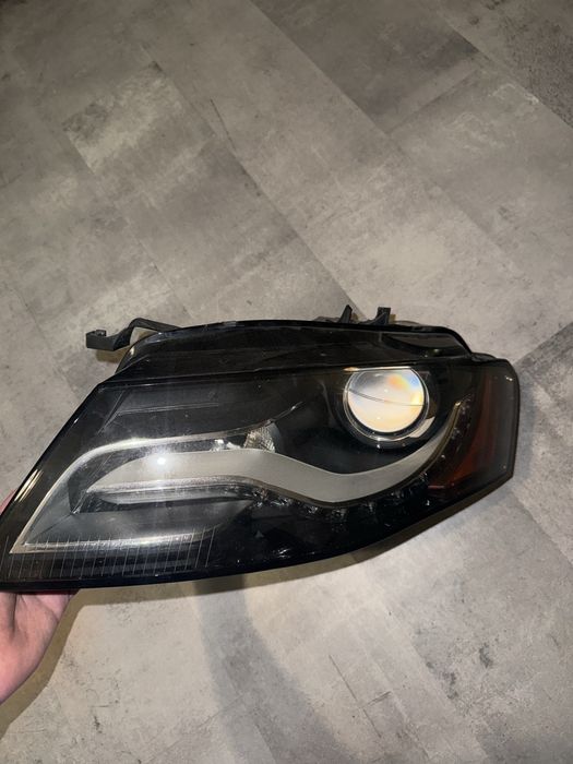 Lampa przednia lewa xenon LED Audi A4 B8