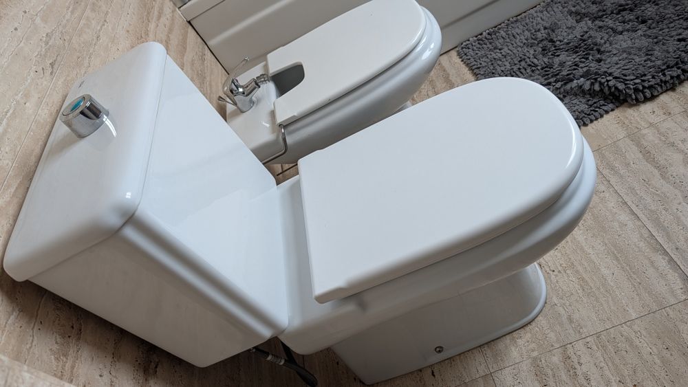 Pack Casa de Banho Roca: Sanita Compacta + Bidé com Torneira – Impecáv