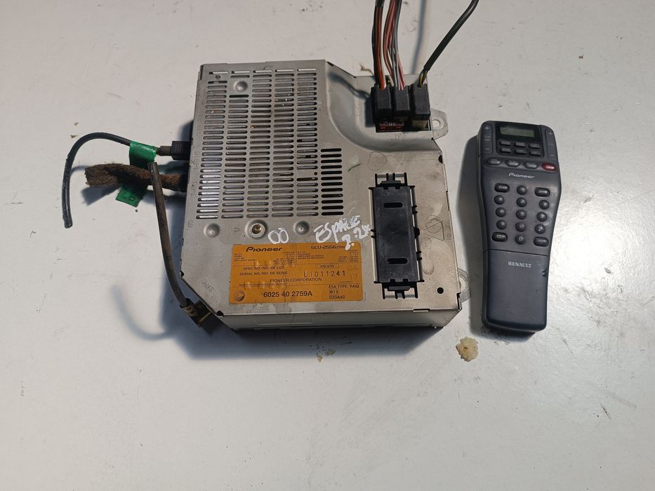 Radio Renault Espace ( Ano 2000 )